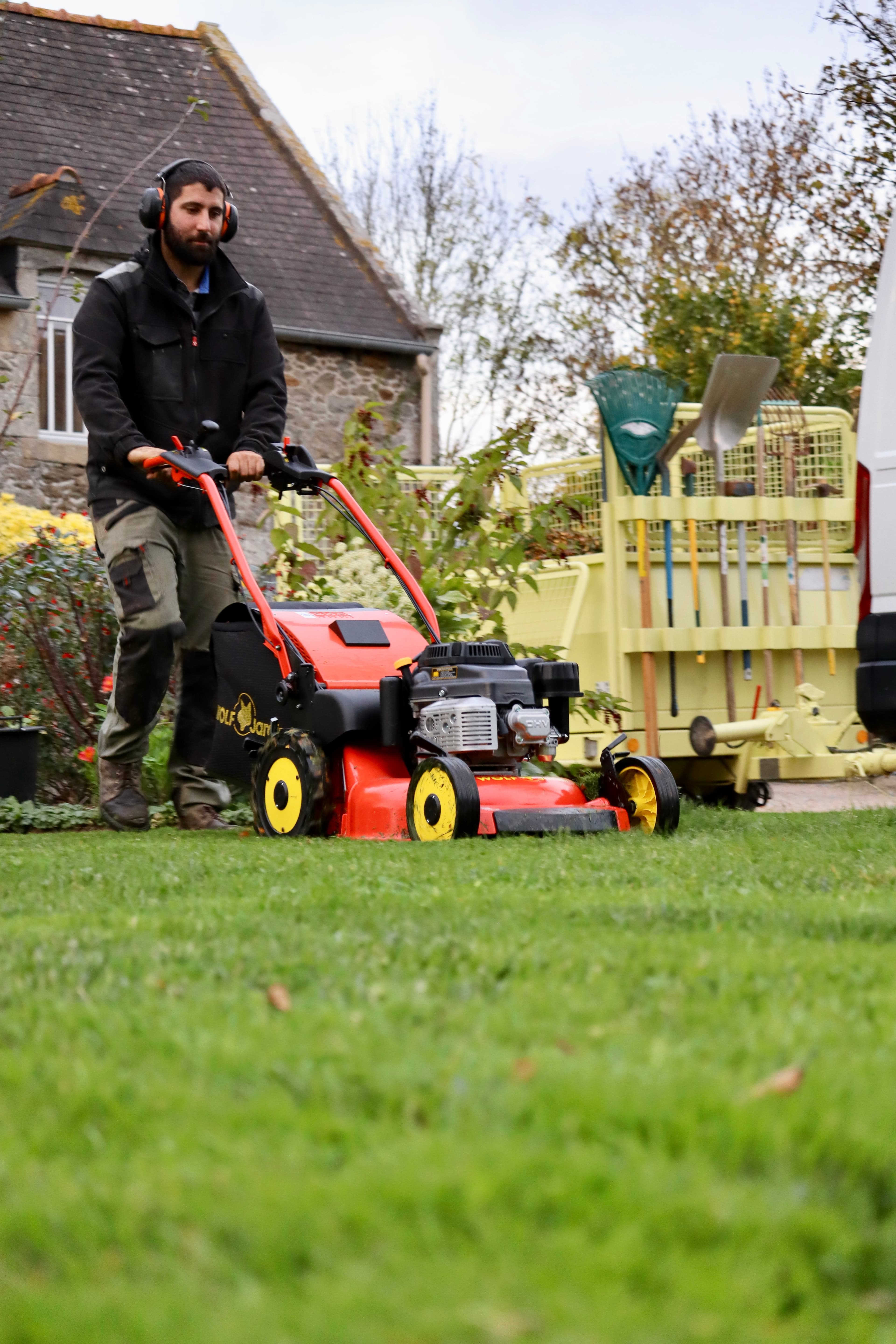 Tonte de pelouse professionnelle Valverdure
