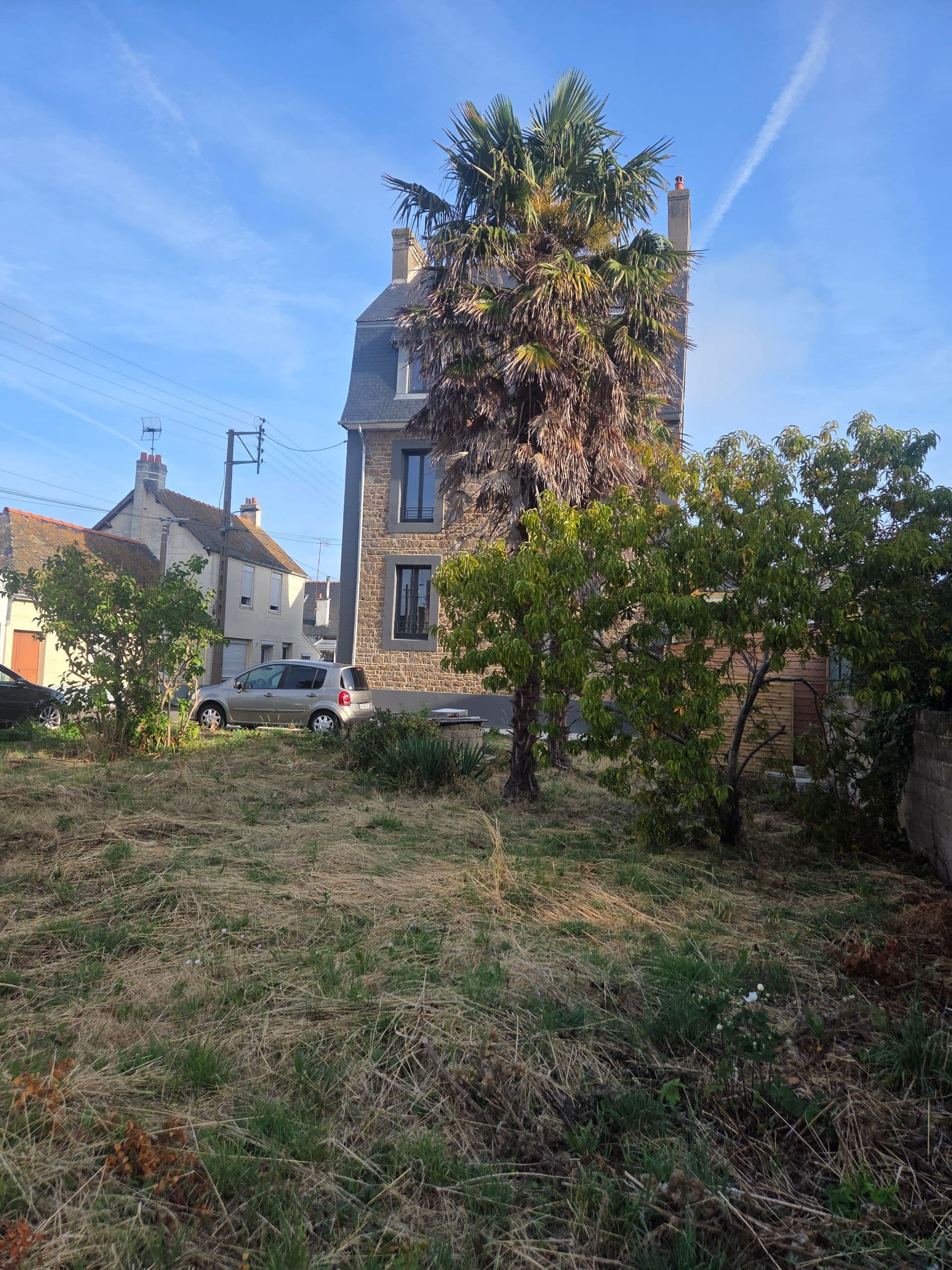 Parce qu'un jardin c'est plus qu'un décor aujourd'hui on a nettoyé un terrain à Saint-Malo avant la construction d'une maison individuelle